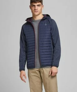 Les meilleures critiques de 🌟 JACK & JONES NOOS - JJEMULTI QUILTED JACKET 🥰